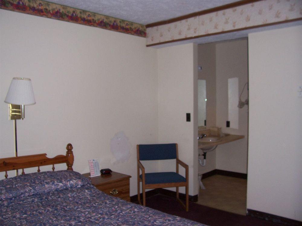 North Country American Inn Kalkaska Exteriér fotografie