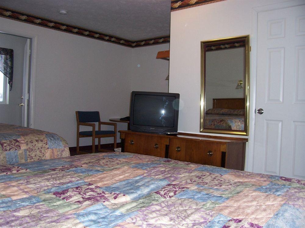North Country American Inn Kalkaska Exteriér fotografie