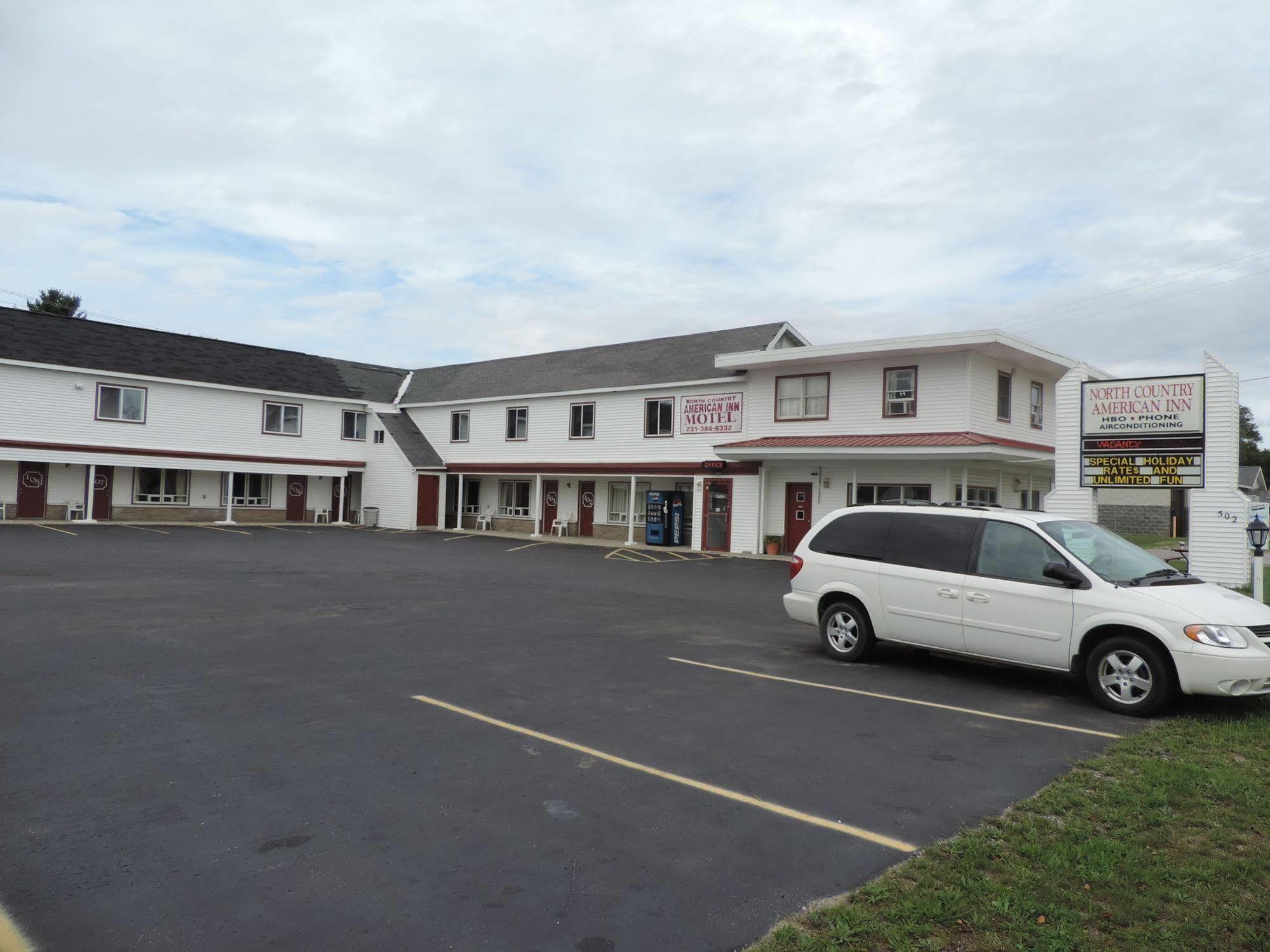 North Country American Inn Kalkaska Exteriér fotografie