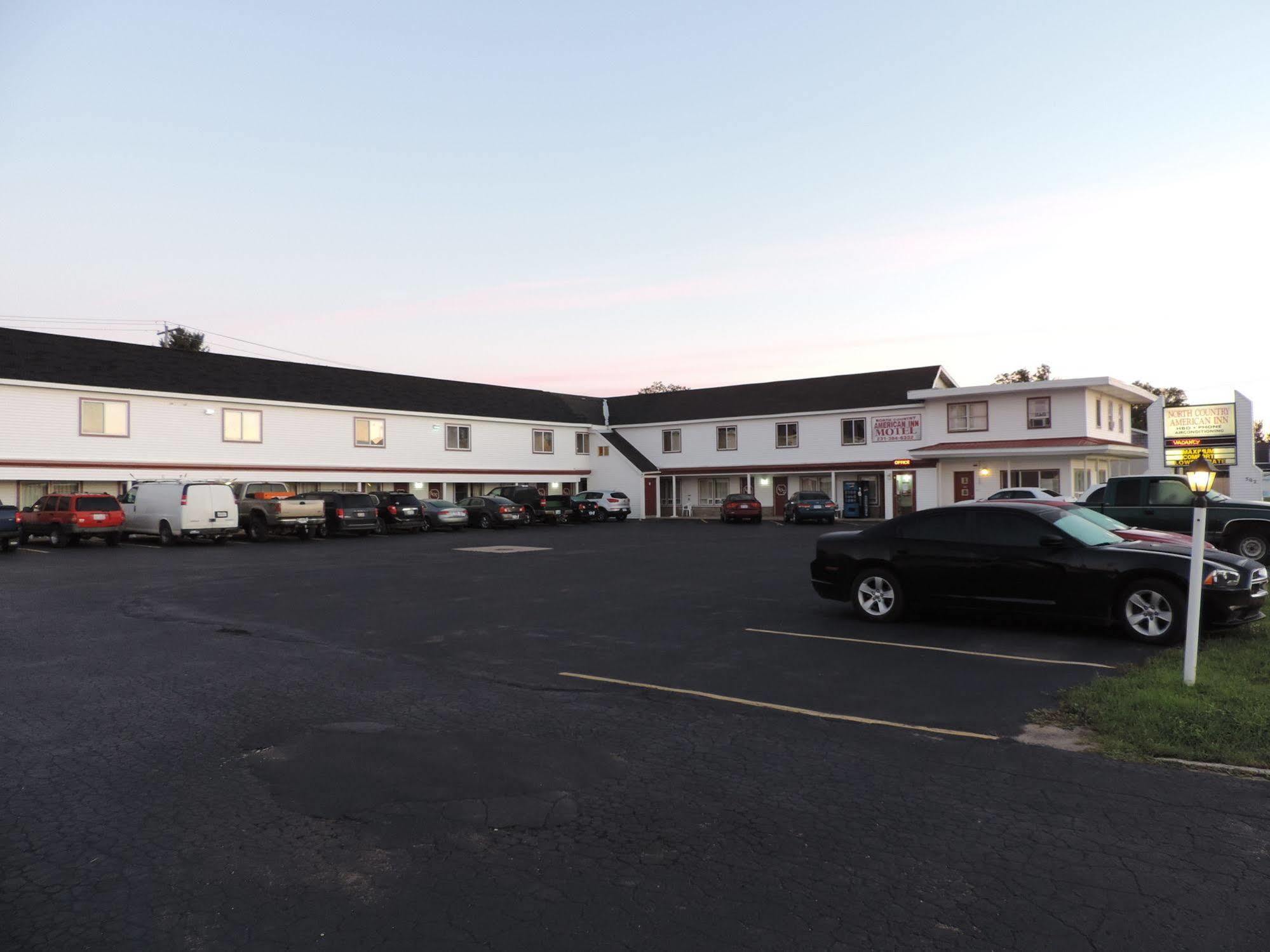North Country American Inn Kalkaska Exteriér fotografie