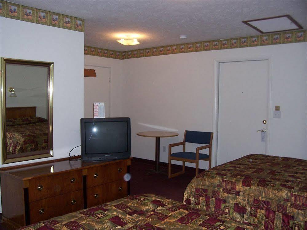 North Country American Inn Kalkaska Exteriér fotografie